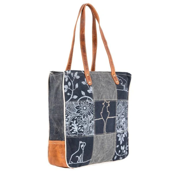 Kat Tote
