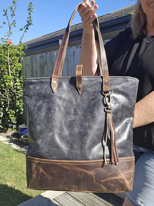 Night Hunter Black Leather Tote