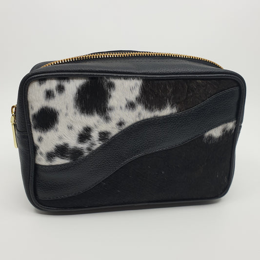 Unisex Toiletry Bag - Black & White