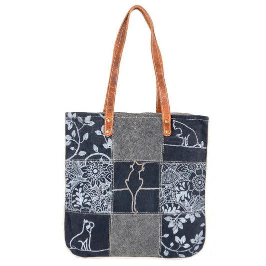 Kat Tote