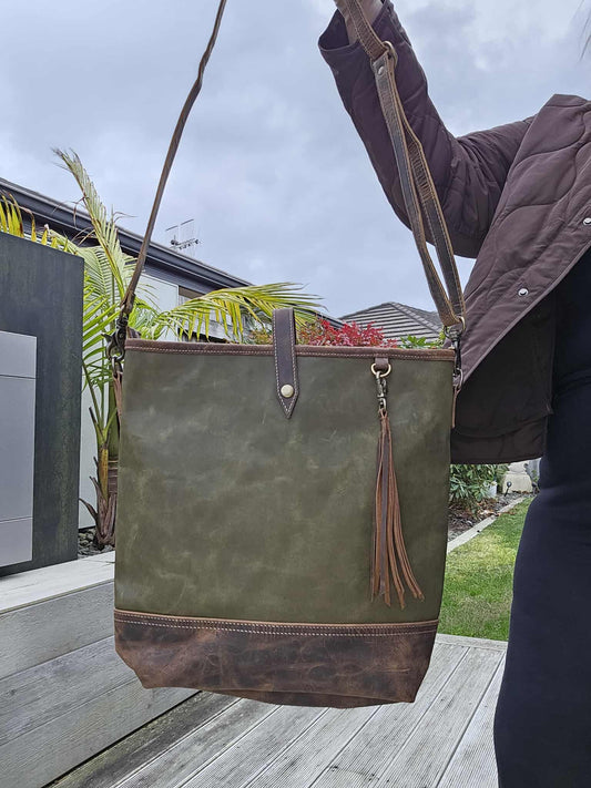 Abbey Green Aged Leather Shoulder Bag
