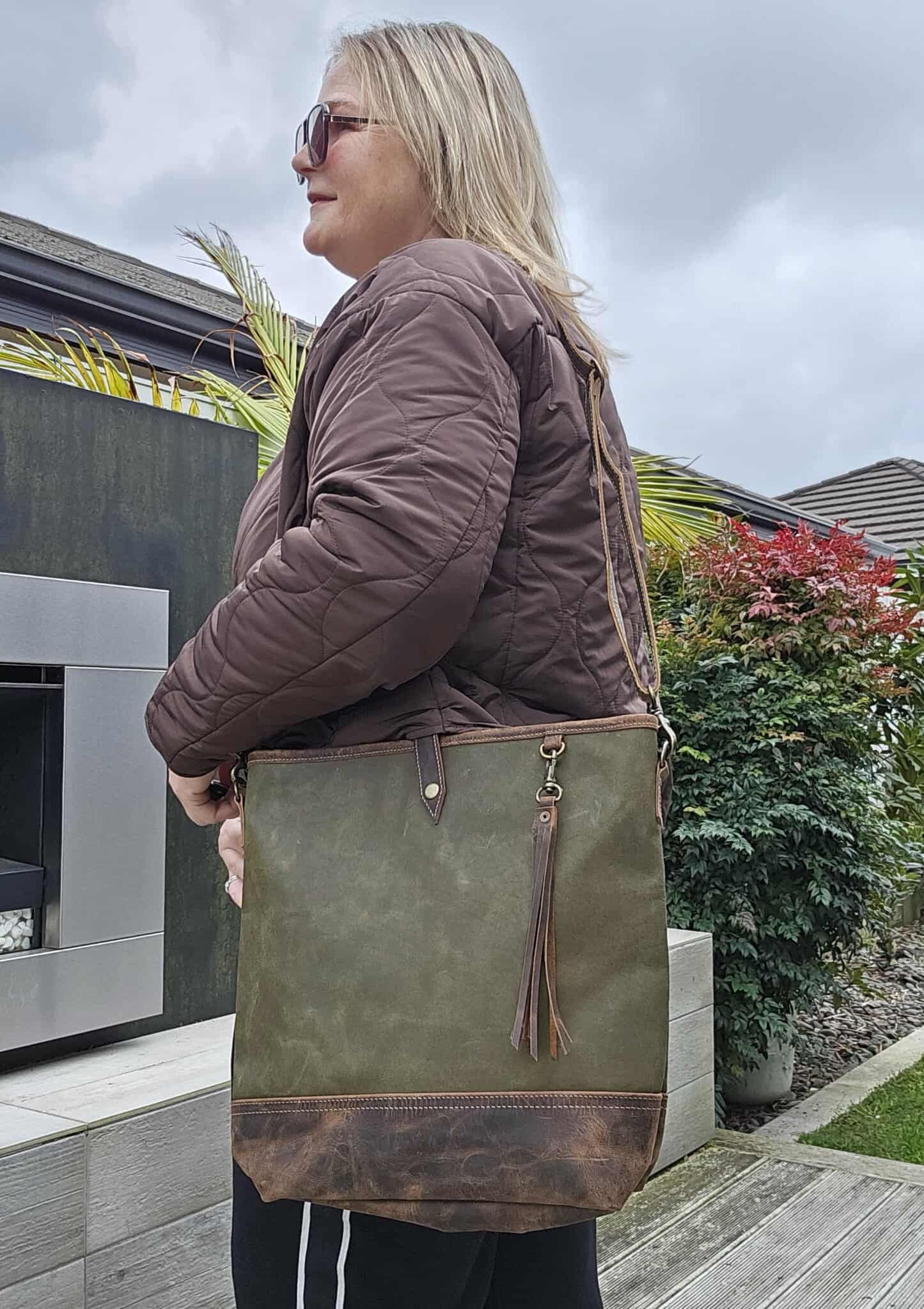 Abbey Green Aged Leather Shoulder Bag