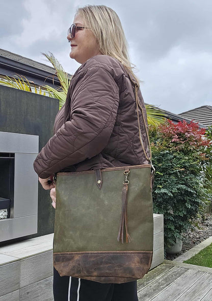 Abbey Green Aged Leather Shoulder Bag