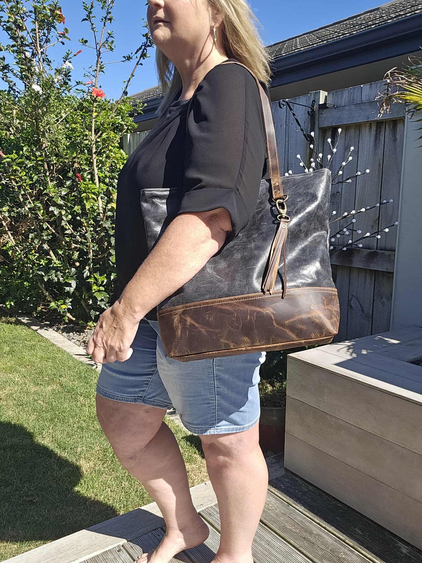 Night Hunter Black Leather Tote