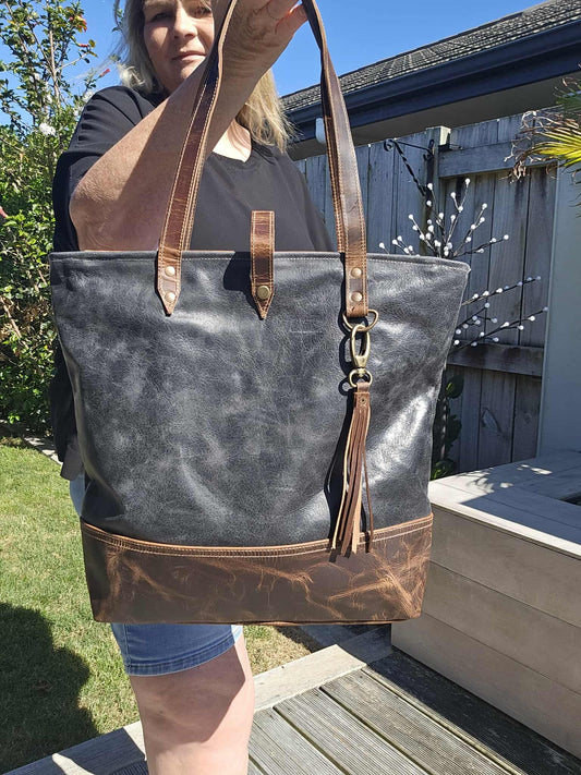 Night Hunter Black Leather Tote