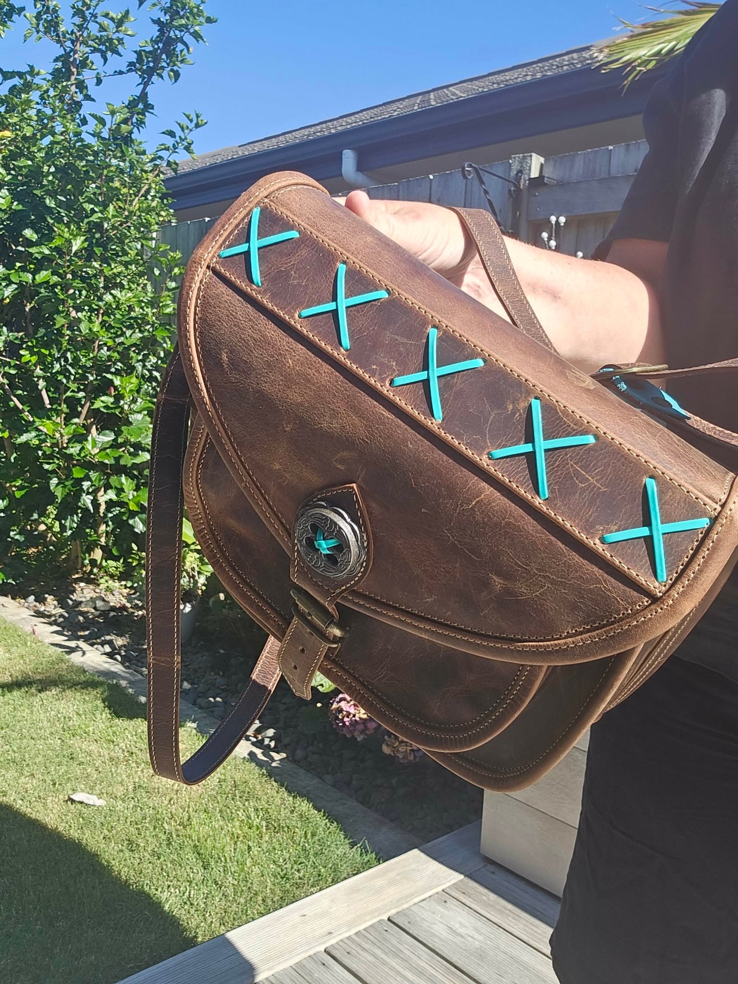 Paxton - Aged Leather - Shoulder Bag