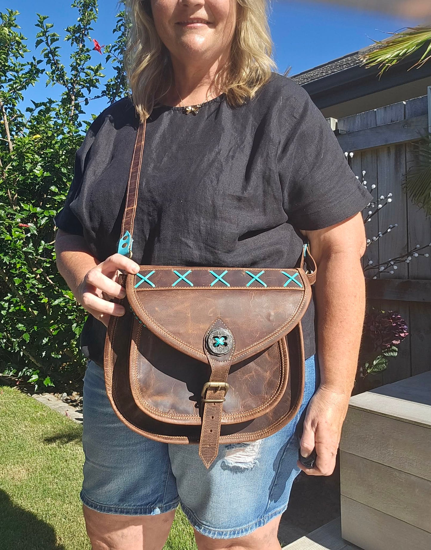 Paxton - Aged Leather - Shoulder Bag