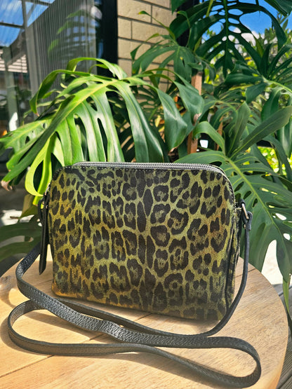 Jett - Double Zipper Bag - Olive