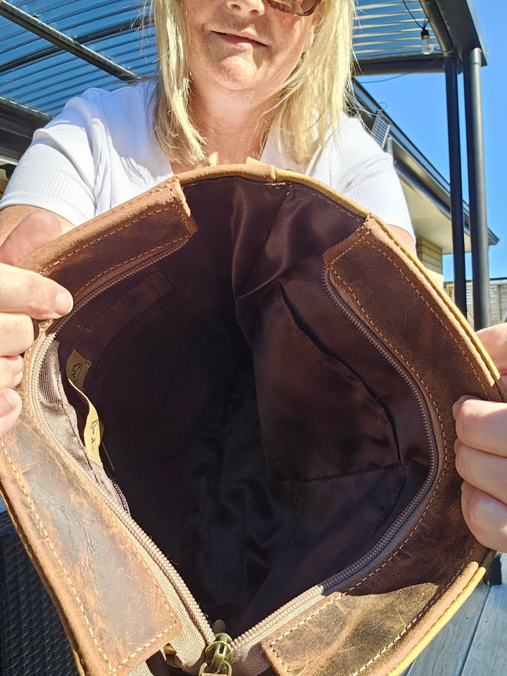 Kiri - Aged Leather