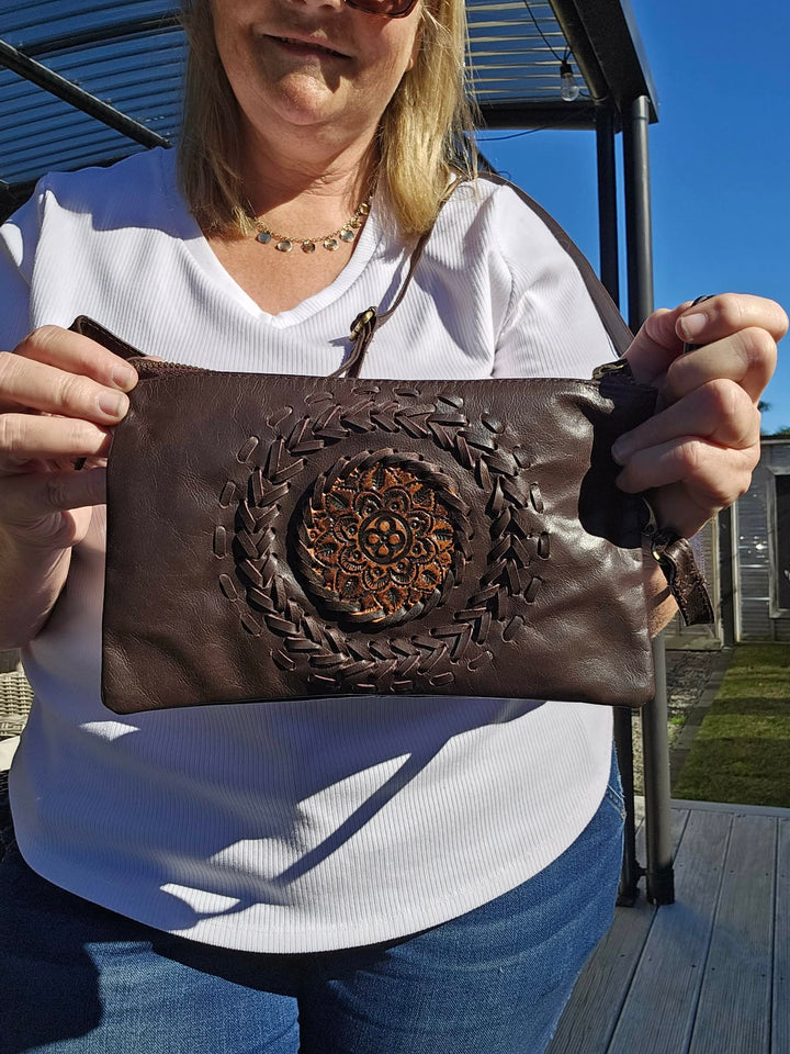 Magnolia - Triple-Compartment Bag - BROWN