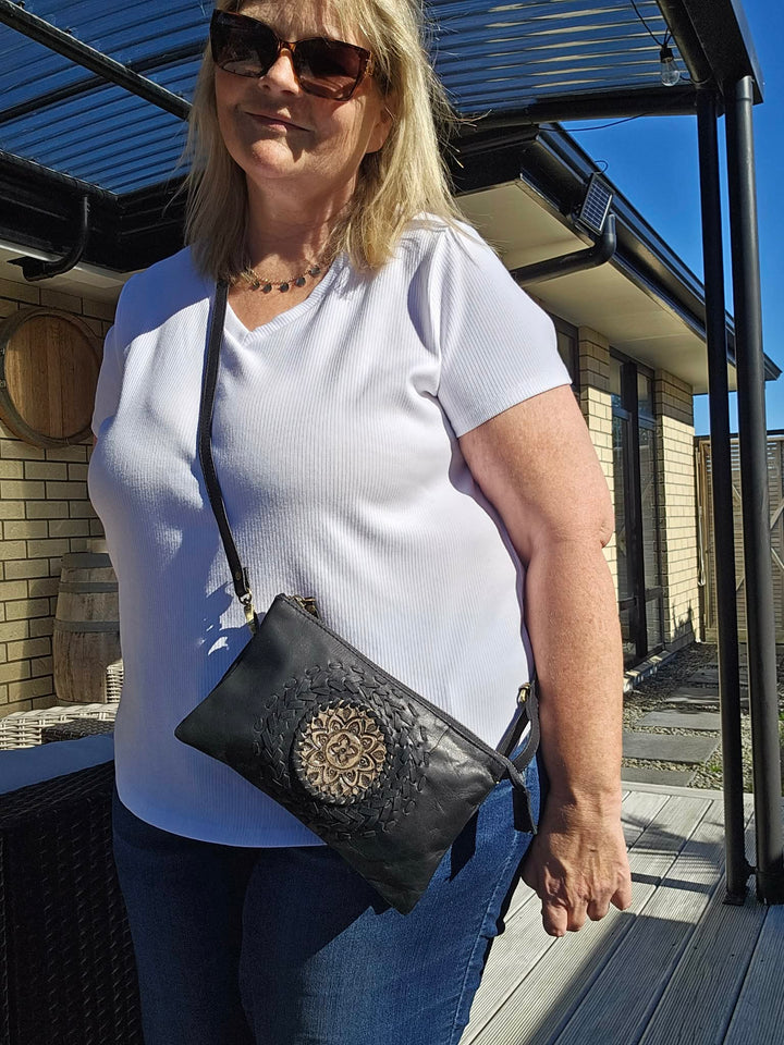 Magnolia - Triple-Compartment Bag - BLACK