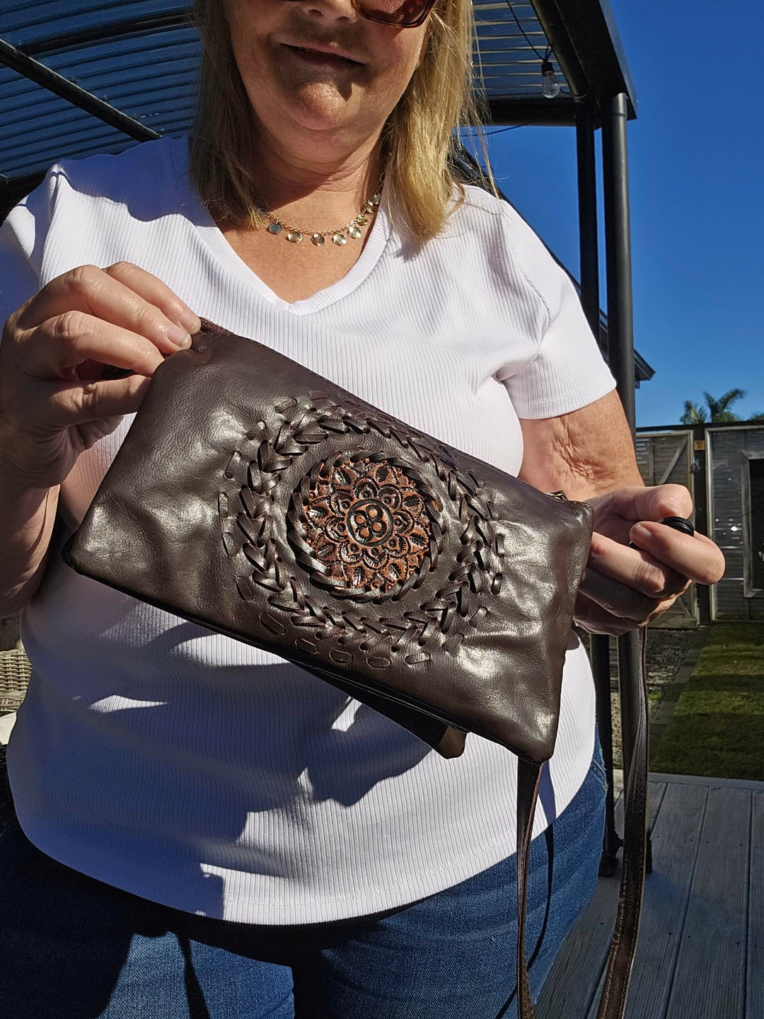 Magnolia - Triple-Compartment Bag - BROWN