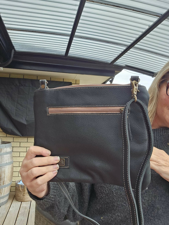Sonia - Messenger Bag