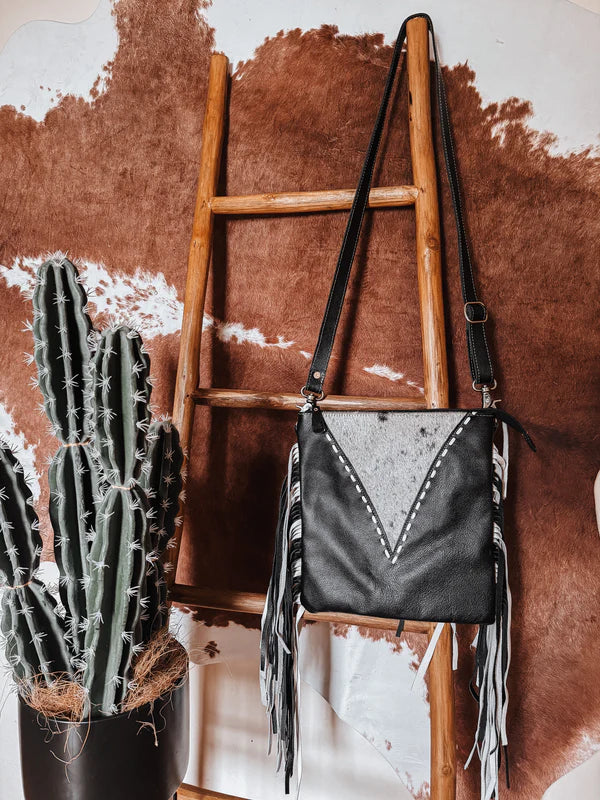 CODY - Modern Fringe Bag