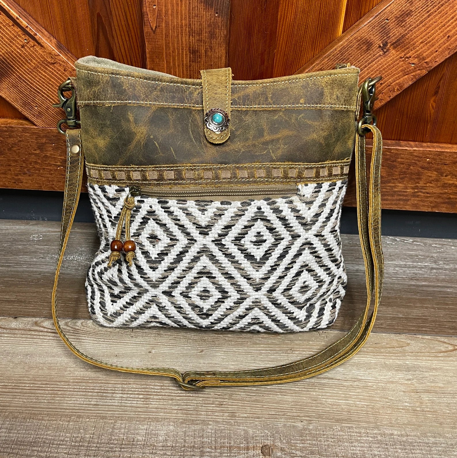 Sandie - Aged Leather - Shoulder Bag