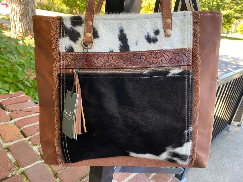 Annie Tote
