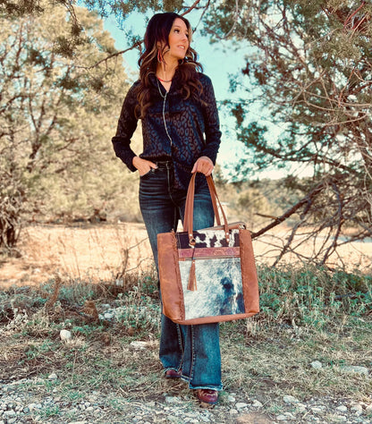 Annie Tote