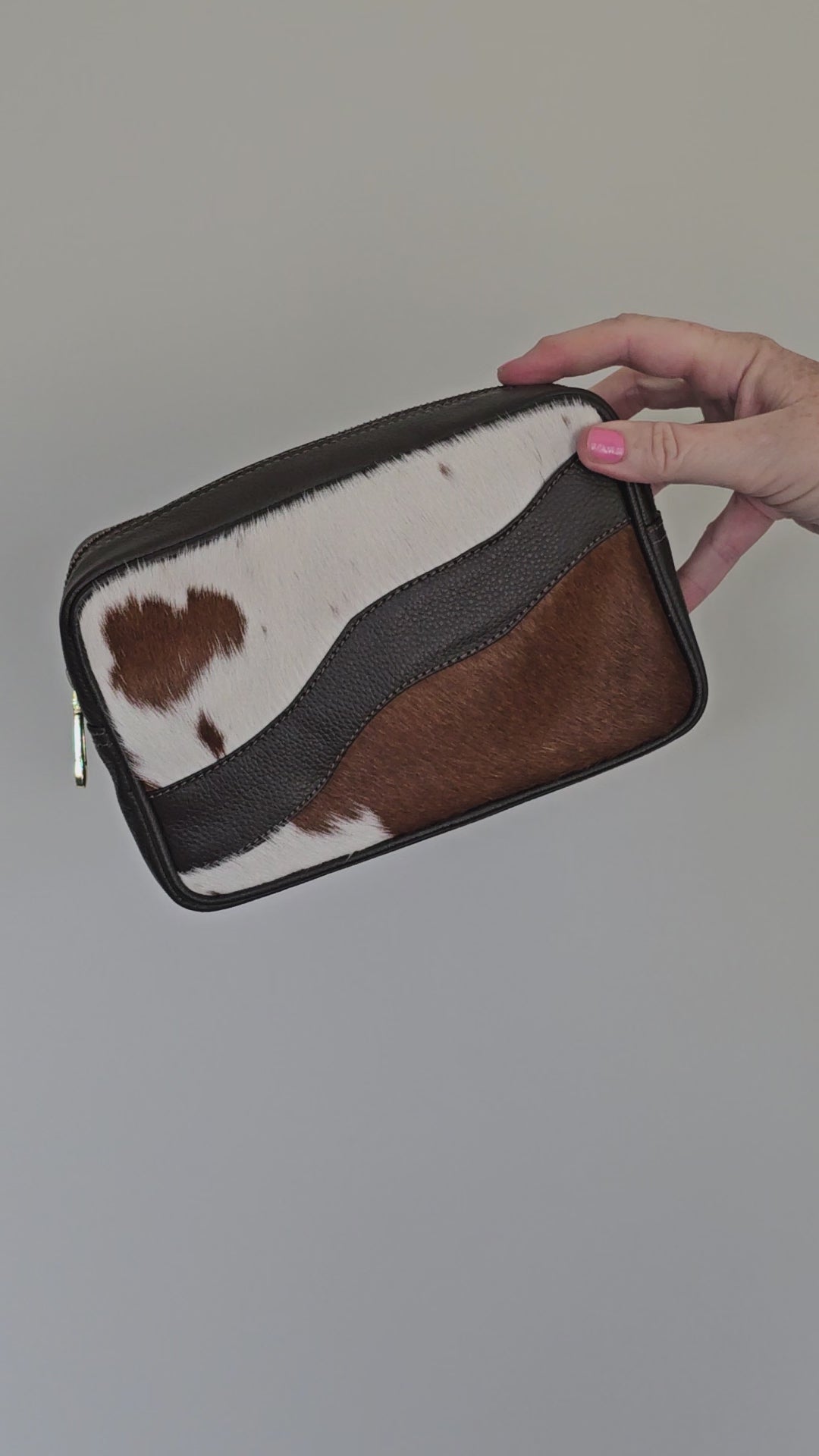 Unisex Toiletry Bag - Jersey & White