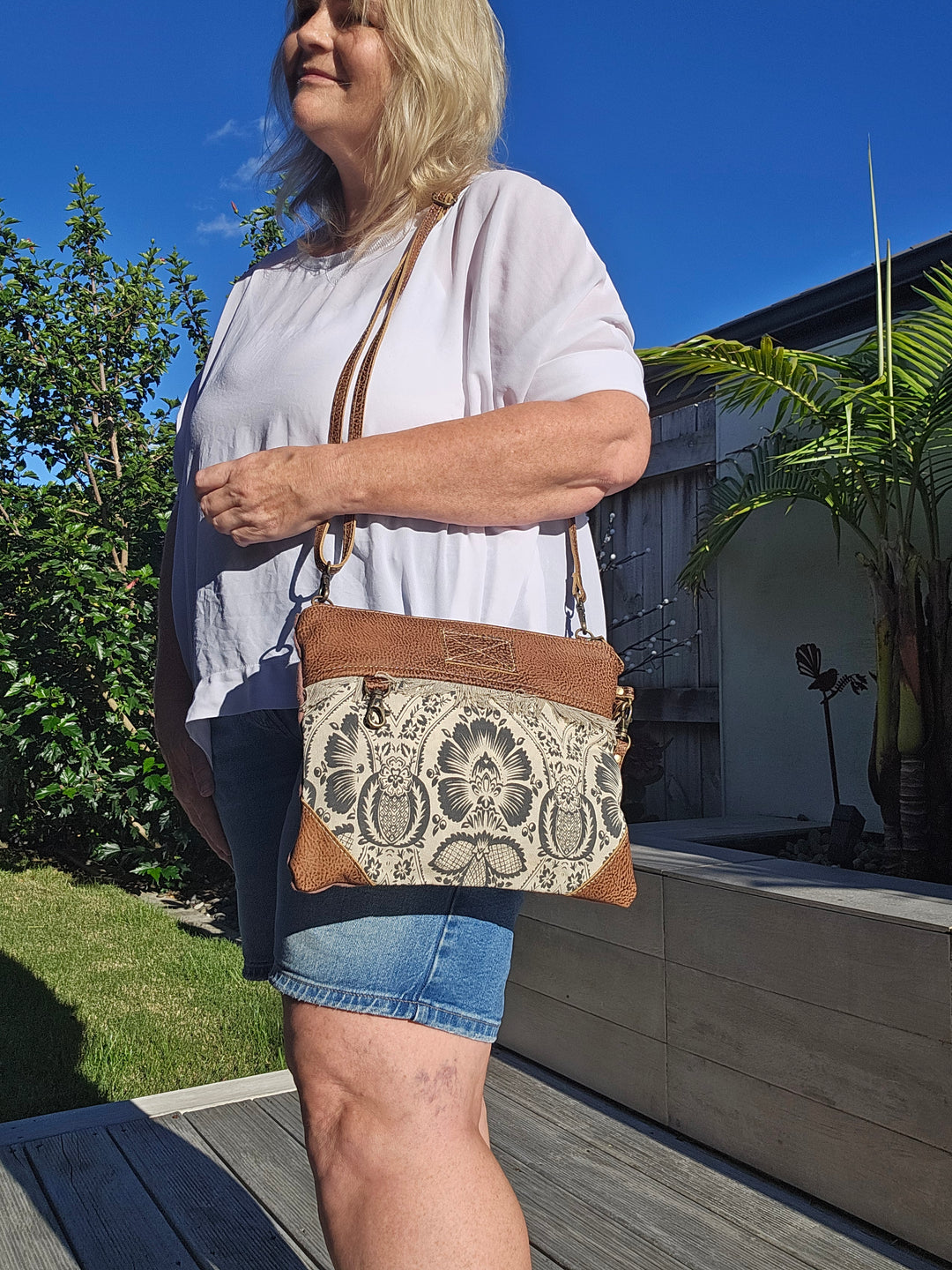 Miley - Aged Leather - Shoulder Bag