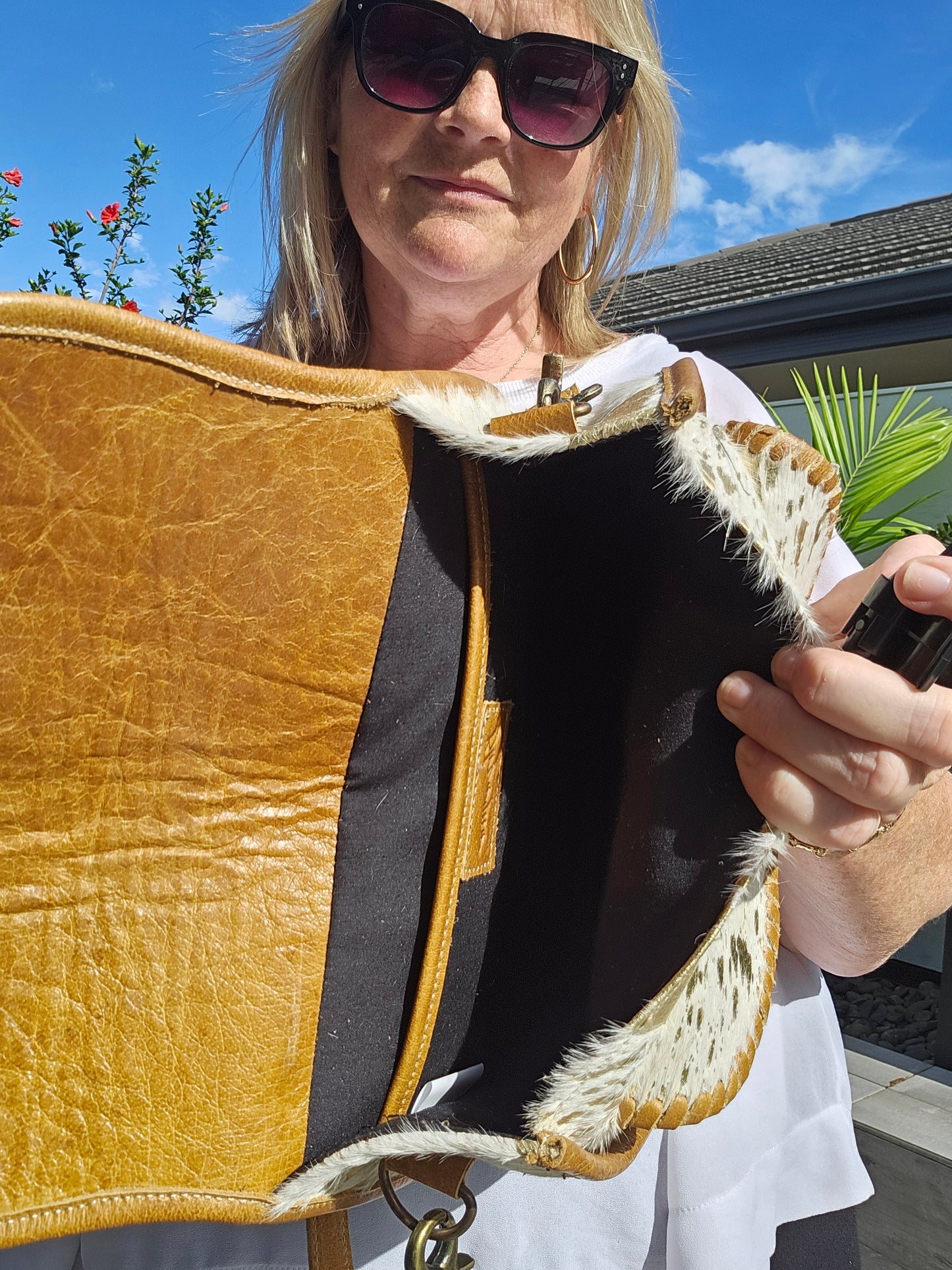 Lucy - Gold Fleck Aged Leather - Shoulder Bag