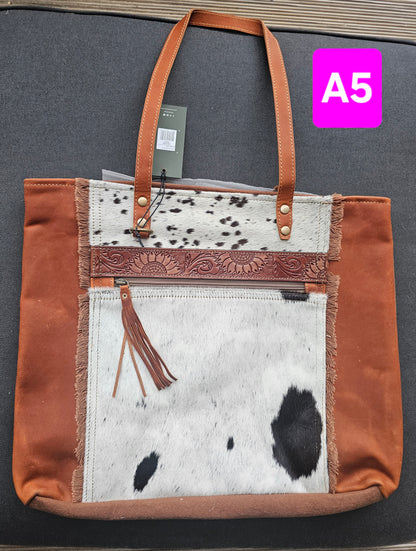Annie Tote