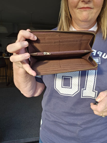 Carrie - Hand Carved Cowhide Wallet
