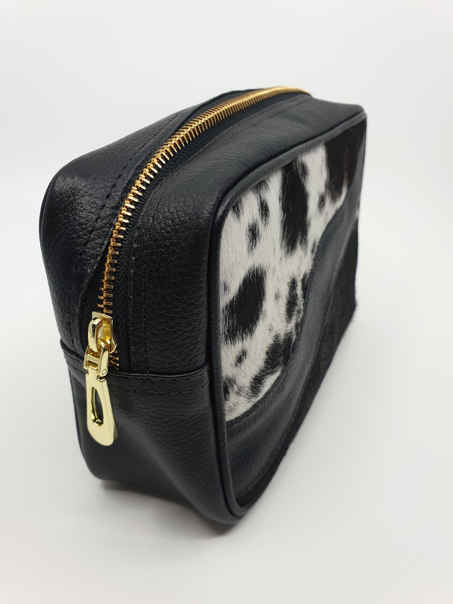Unisex Toiletry Bag - Black & White
