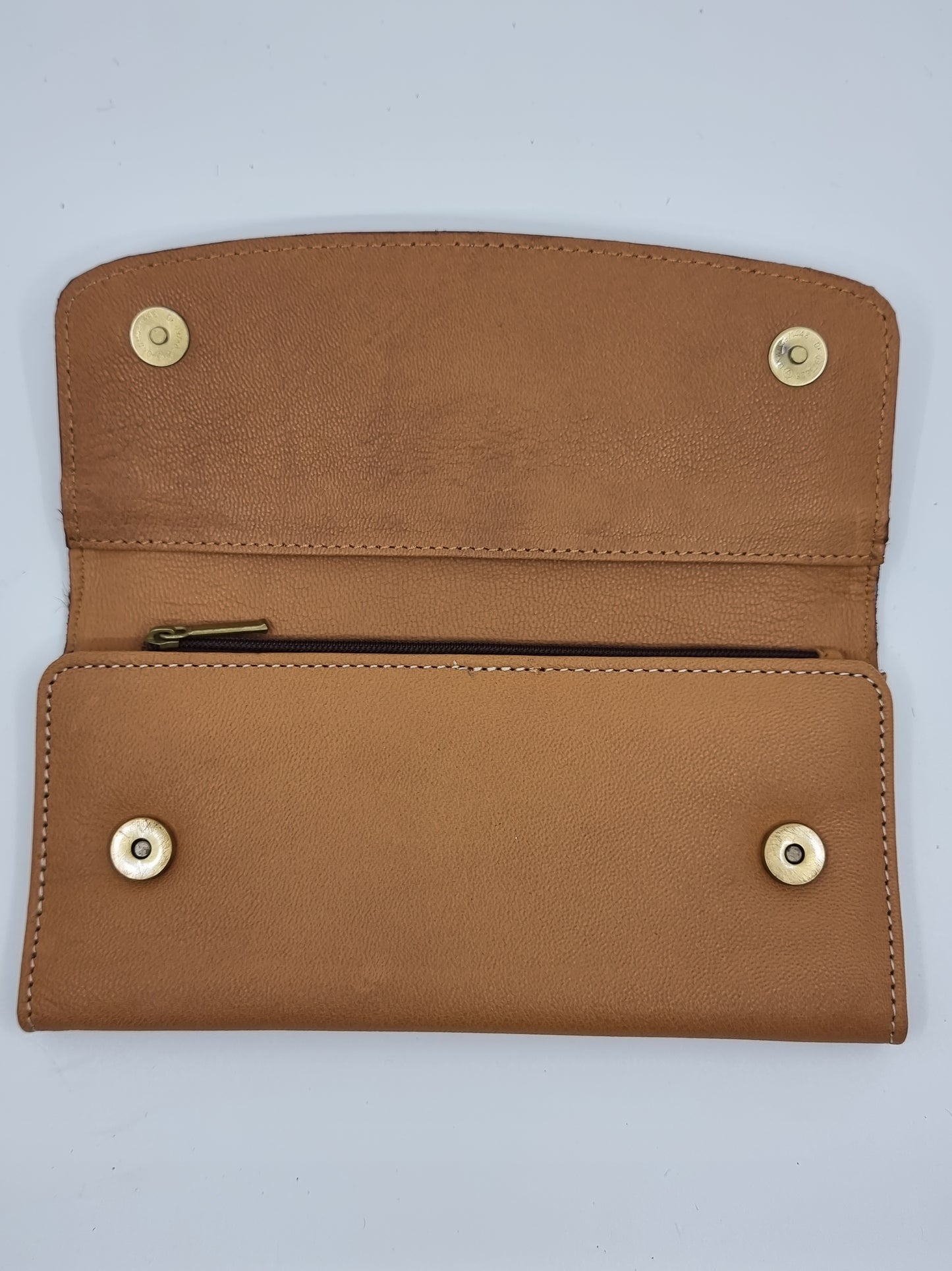 Tammy Wallet - TAN & WHITE